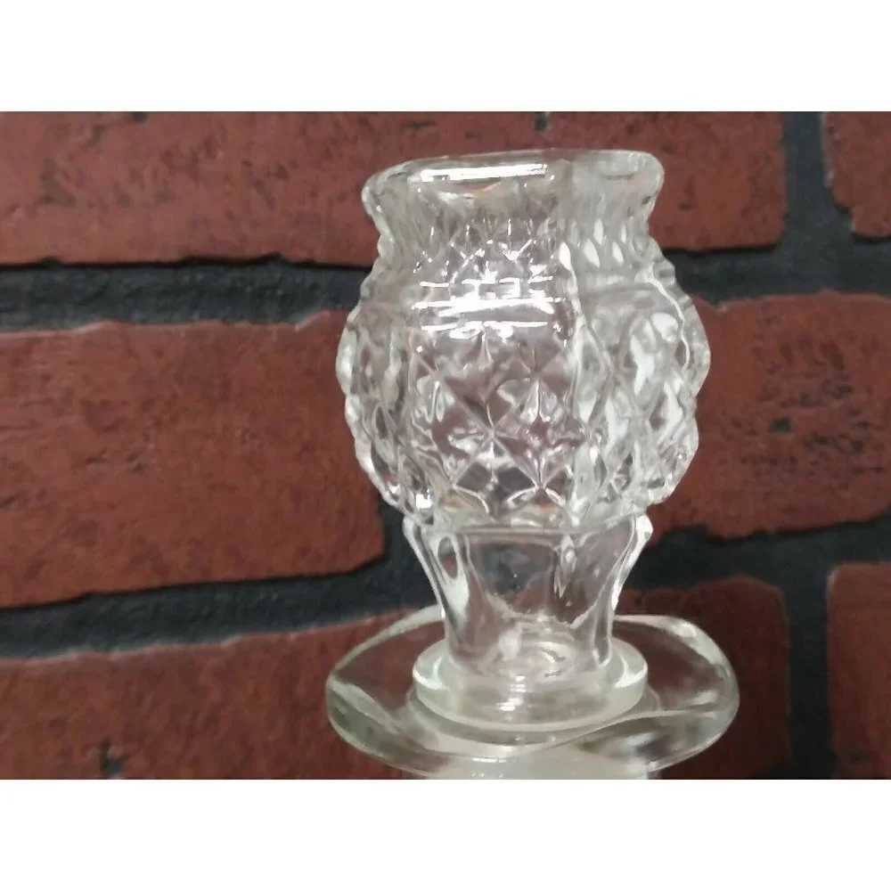 Cut Glass Decanter Full cut pattern Clear glass with stopper 15